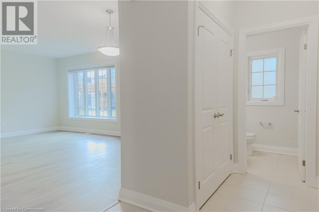 241 Raspberry Place Place, Waterloo, Ontario  N2V 0H3 - Photo 12 - 40688010