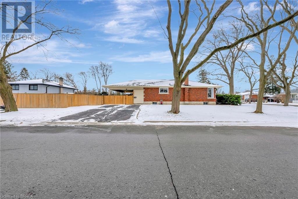 12 Allwood Street, Brantford, Ontario  N3R 2T8 - Photo 2 - 40685624