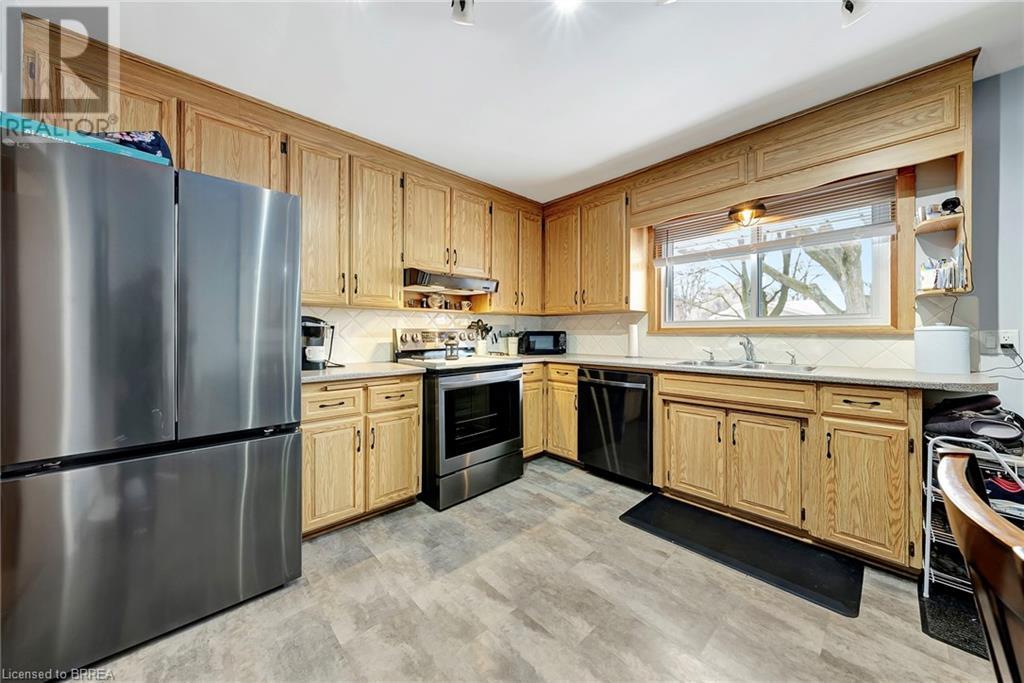 12 Allwood Street, Brantford, Ontario  N3R 2T8 - Photo 5 - 40685624