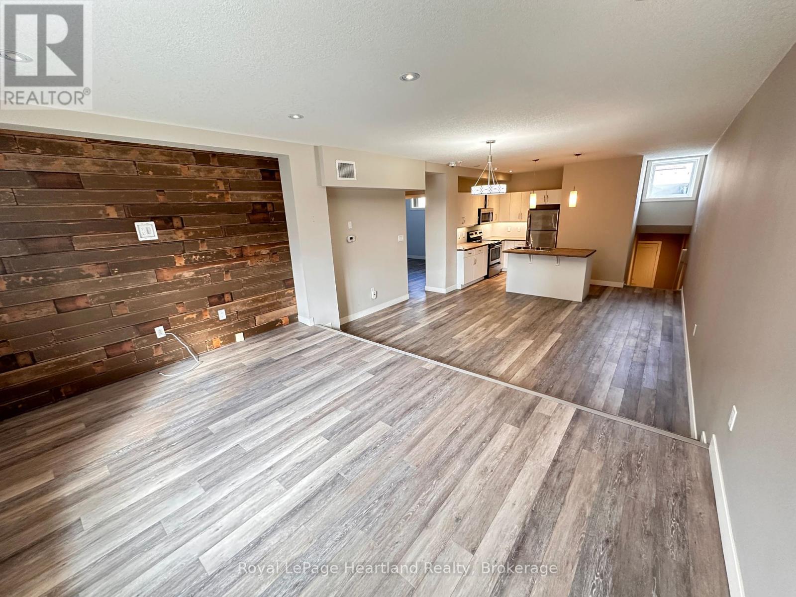 116 Downie Street, Stratford, Ontario  N5A 1X1 - Photo 3 - X11911865