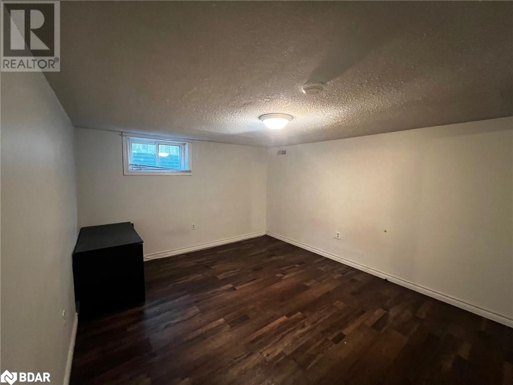 420 E Grove Street E Unit# Lower, Barrie, Ontario  L4M 5R9 - Photo 9 - 40688212