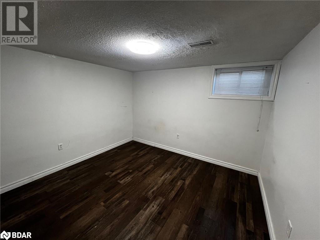 420 E Grove Street E Unit# Lower, Barrie, Ontario  L4M 5R9 - Photo 5 - 40688212