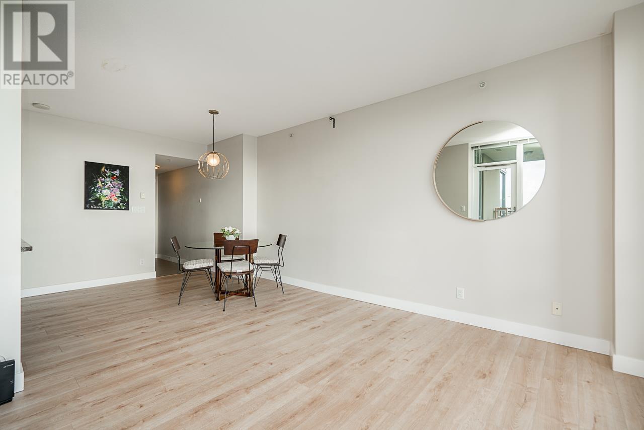 1601 2968 Glen Drive, Coquitlam, British Columbia  V3B 0C4 - Photo 4 - R2953316