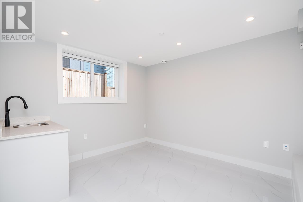 Listing Picture 24 of 28 : 2705 DUNDAS STREET, Vancouver / 溫哥華 - 魯藝地產 Yvonne Lu Group - MLS Medallion Club Member