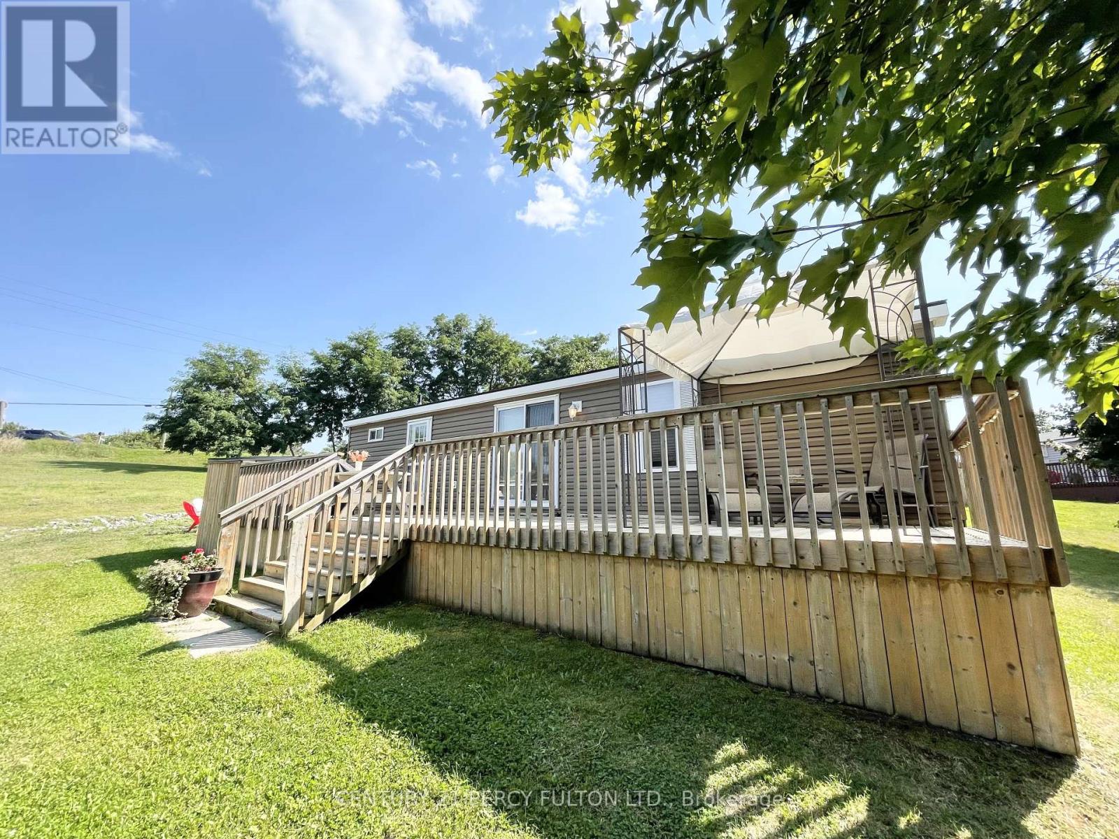 486 CTY RD 18-41 PARK MEADOW LANE, Prince Edward County, Ontario
