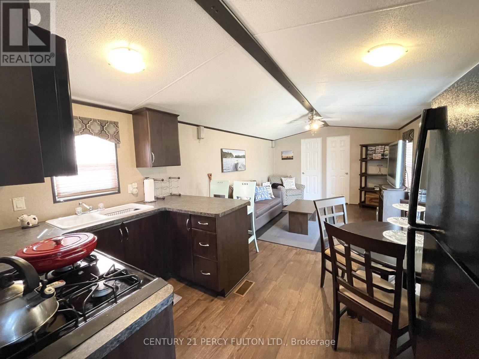 486 Cty Rd 18-41 Park Meadow Lane, Prince Edward County, Ontario  K0K 1P0 - Photo 2 - X9305480