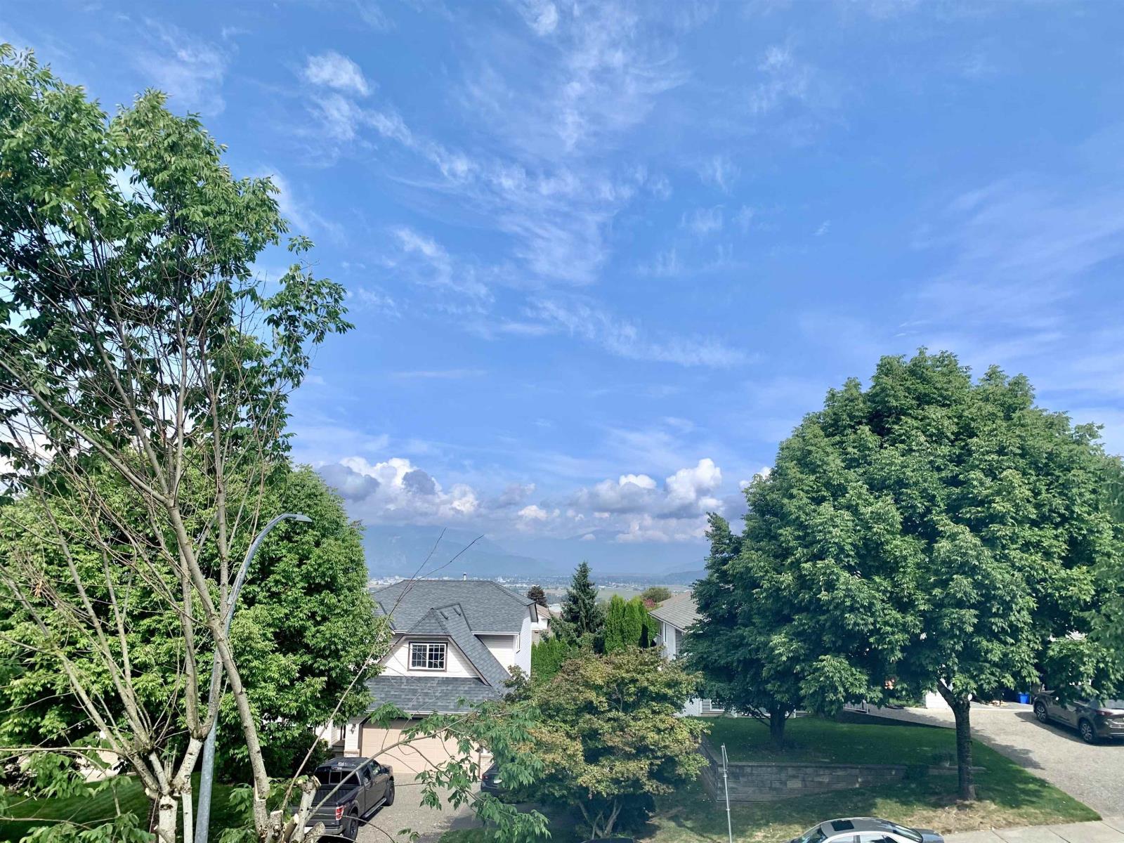 Property at 46690 SYLVAN DRIVE image 3