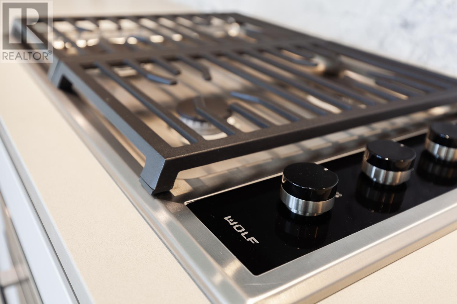 Listing Picture 17 of 35 : 1701 889 PACIFIC STREET, Vancouver / 溫哥華 - 魯藝地產 Yvonne Lu Group - MLS Medallion Club Member