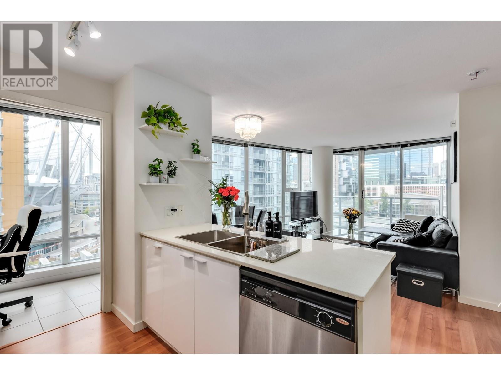 1208 131 Regiment Square, Vancouver, British Columbia  V6B 1X6 - Photo 10 - R2953556