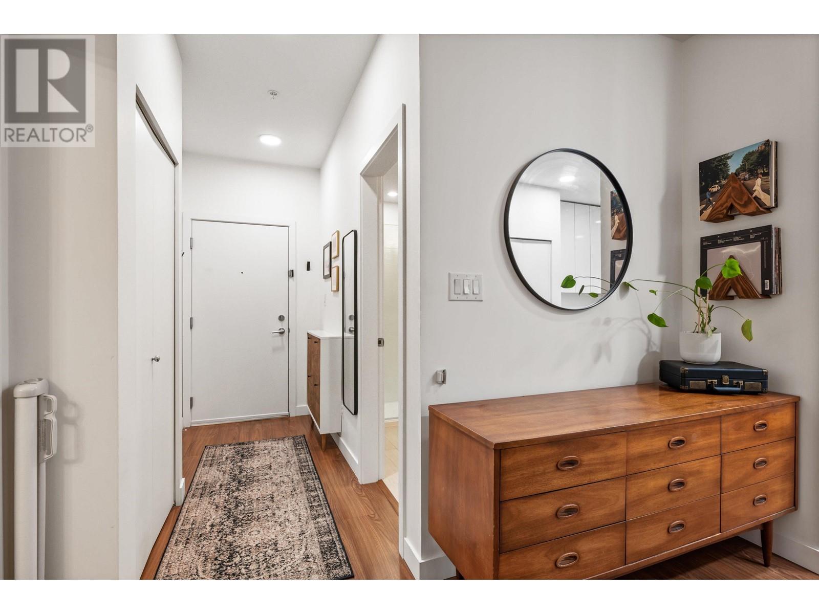 Listing Picture 20 of 31 : 201 5460 BROADWAY, Burnaby / 本拿比 - 魯藝地產 Yvonne Lu Group - MLS Medallion Club Member