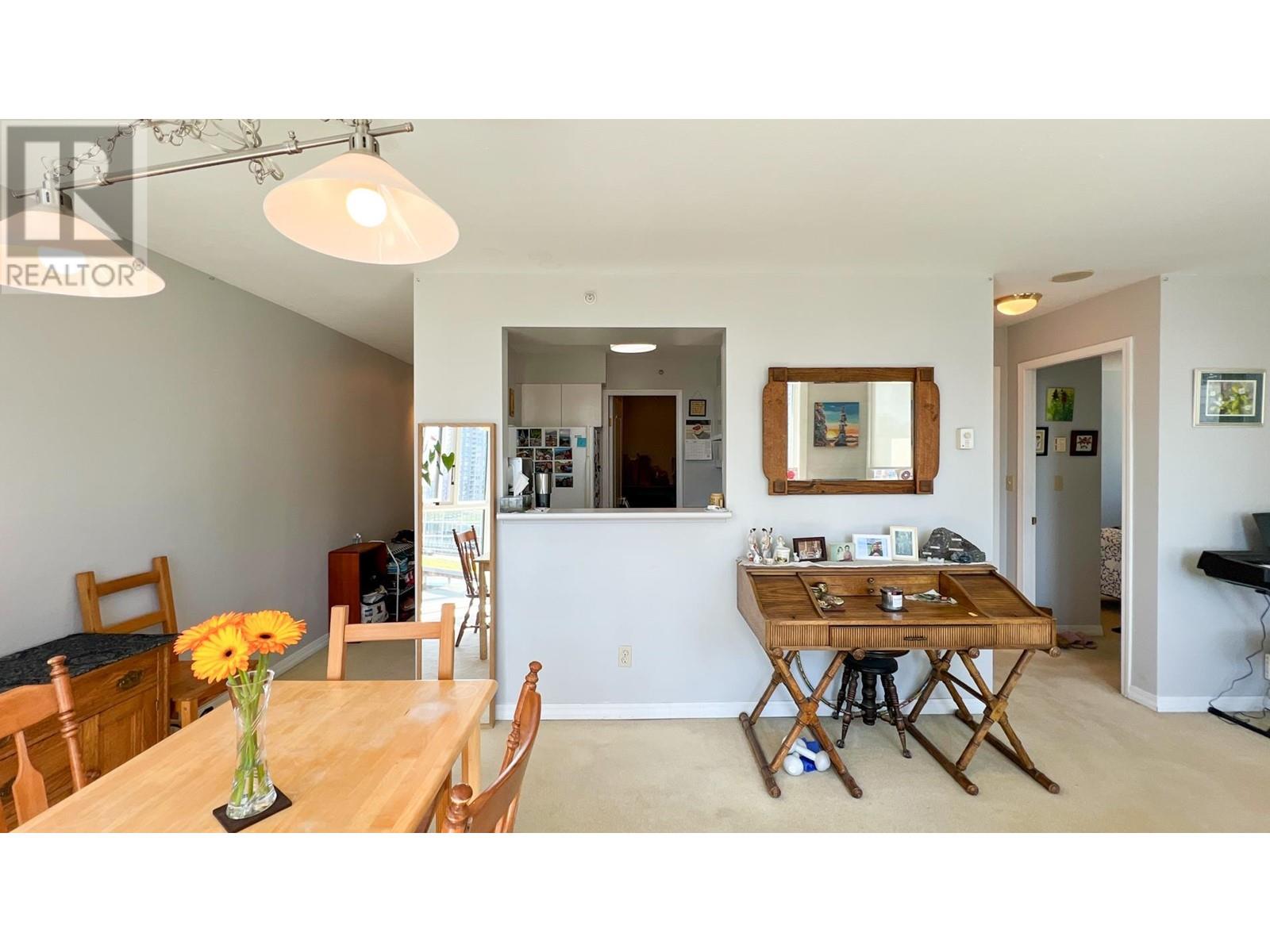 Listing Picture 13 of 40 : 1003 888 PACIFIC STREET, Vancouver / 溫哥華 - 魯藝地產 Yvonne Lu Group - MLS Medallion Club Member