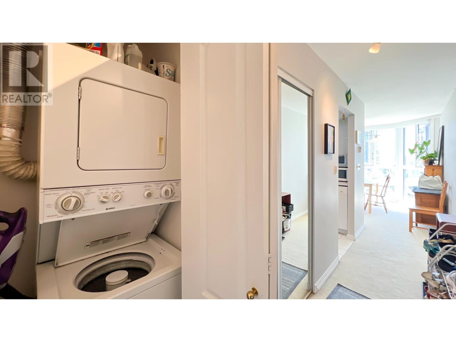 Listing Picture 22 of 40 : 1003 888 PACIFIC STREET, Vancouver / 溫哥華 - 魯藝地產 Yvonne Lu Group - MLS Medallion Club Member