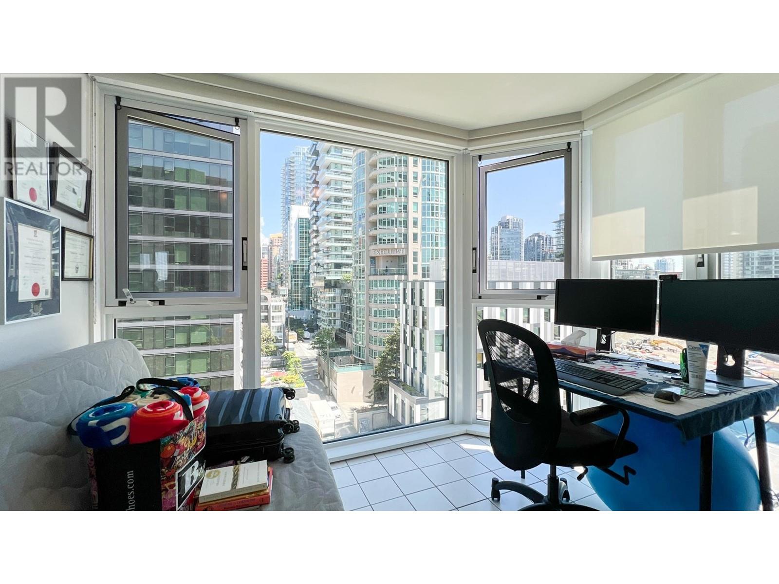 Listing Picture 9 of 40 : 1003 888 PACIFIC STREET, Vancouver / 溫哥華 - 魯藝地產 Yvonne Lu Group - MLS Medallion Club Member