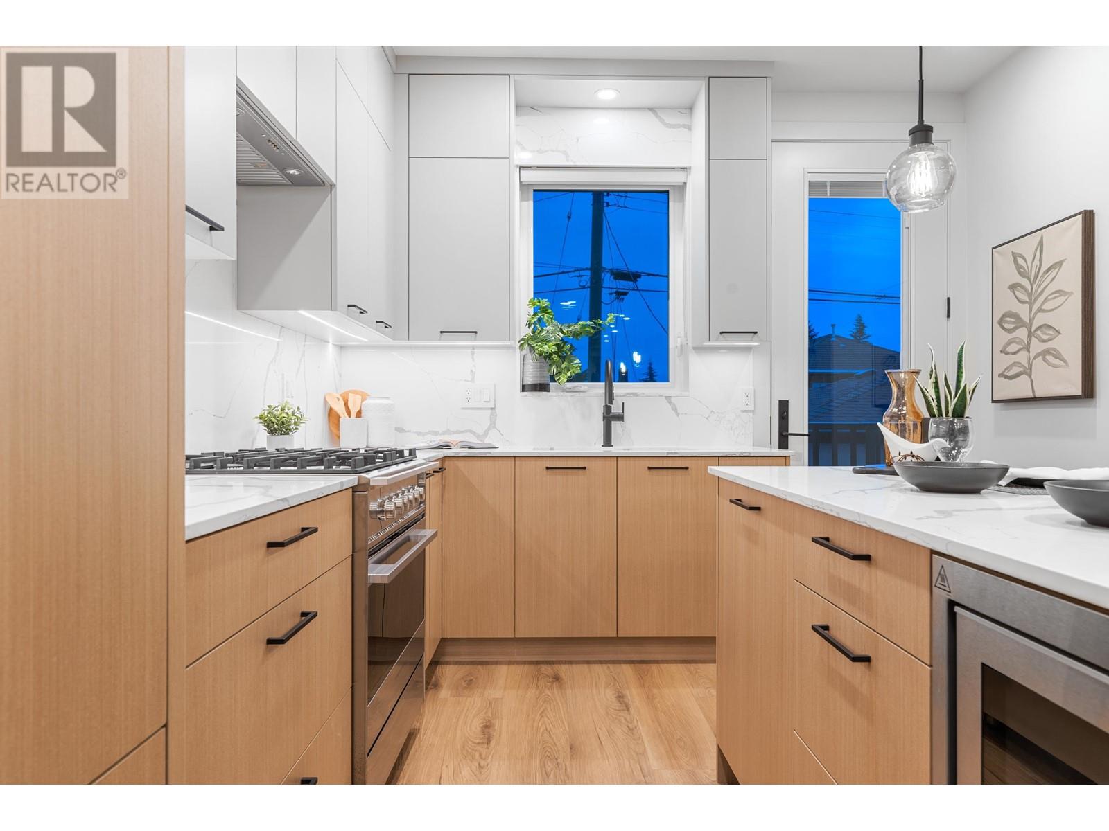 1812 E 55th Avenue, Vancouver, British Columbia  V5P 2A1 - Photo 13 - R2953595