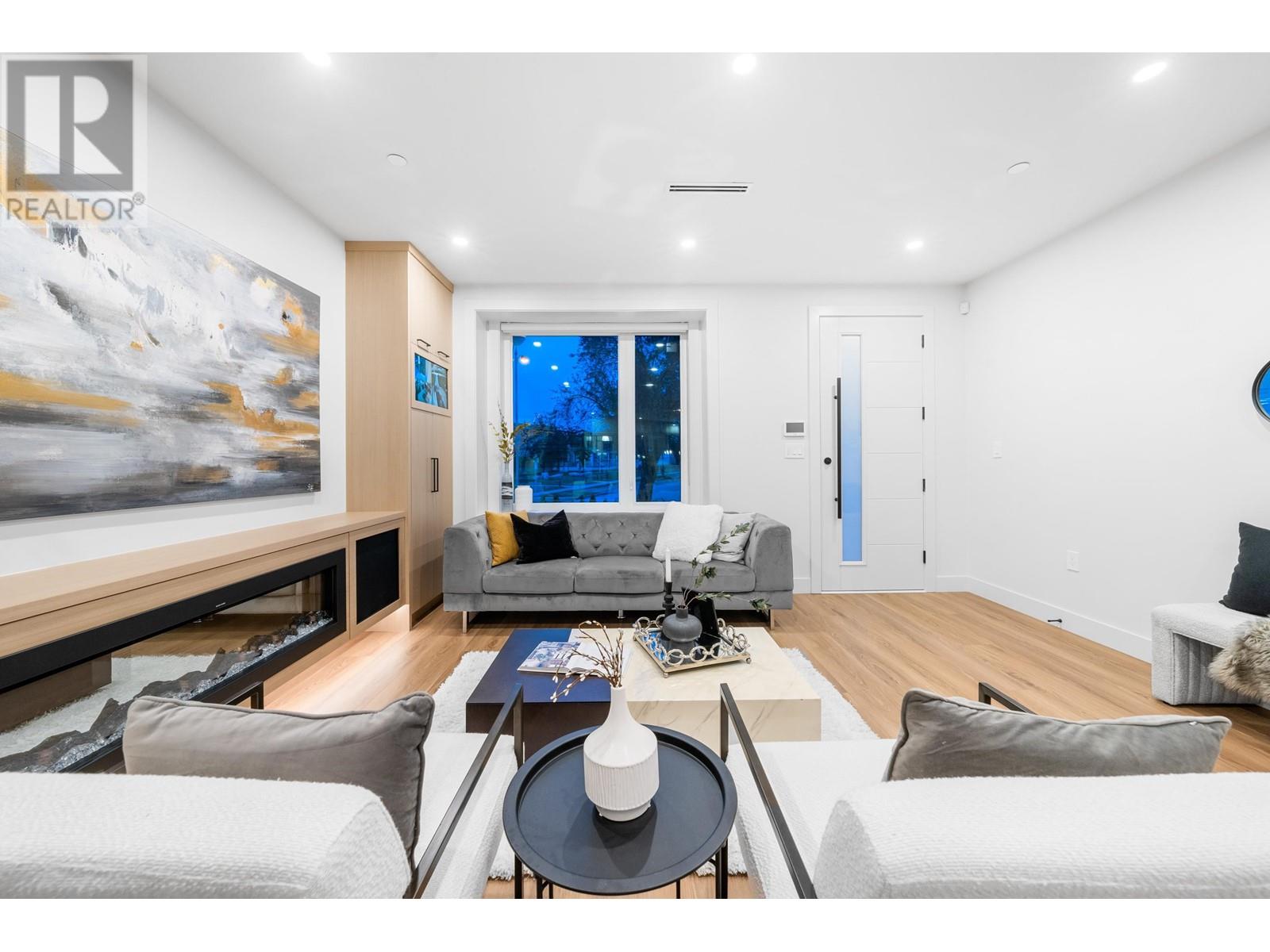 1812 E 55th Avenue, Vancouver, British Columbia  V5P 2A1 - Photo 5 - R2953595