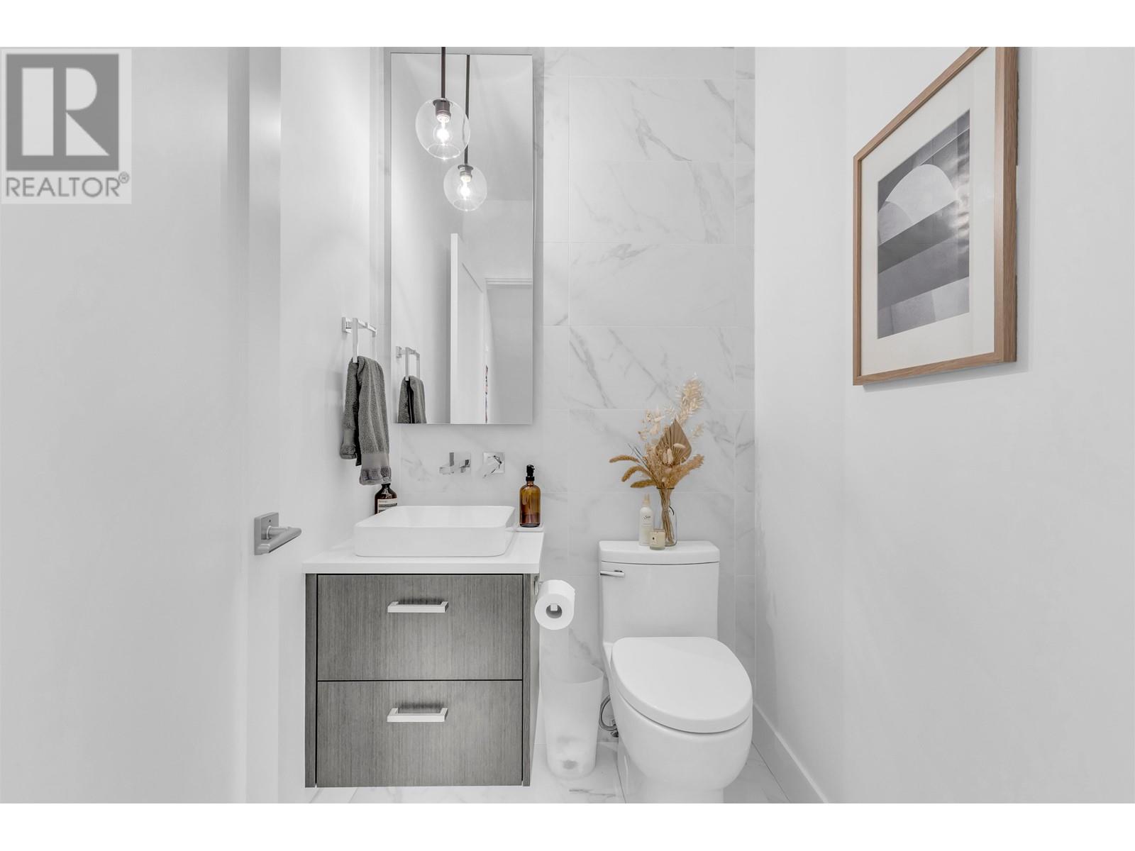 2420 W 8th Avenue, Vancouver, British Columbia  V6K 2B1 - Photo 11 - R2953597