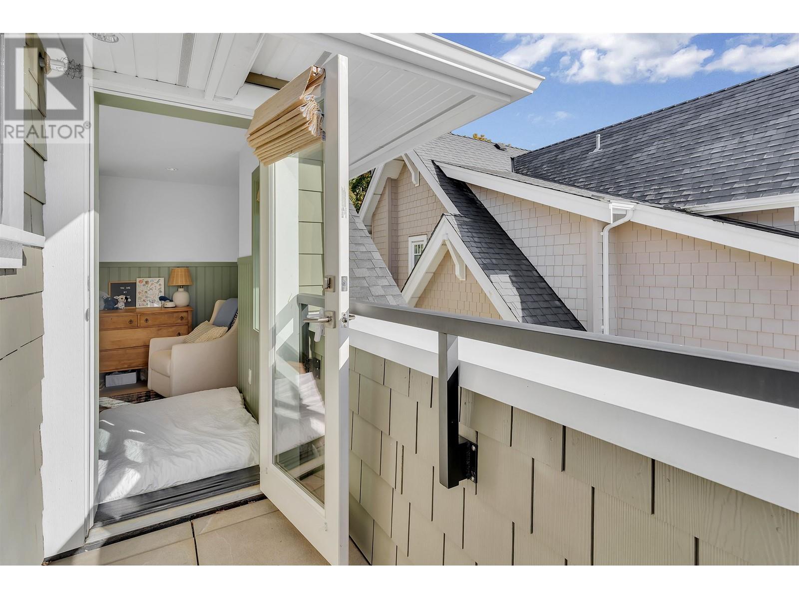 2420 W 8th Avenue, Vancouver, British Columbia  V6K 2B1 - Photo 22 - R2953597