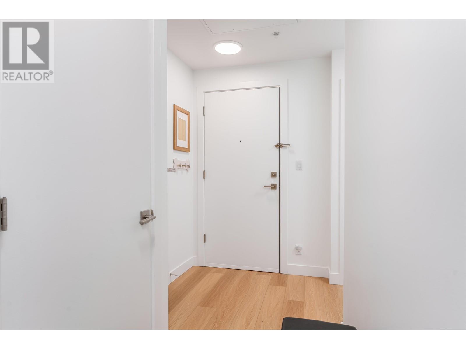 201 2331 Kelly Avenue, Port Coquitlam, British Columbia  V3C 1Y3 - Photo 13 - R2953627