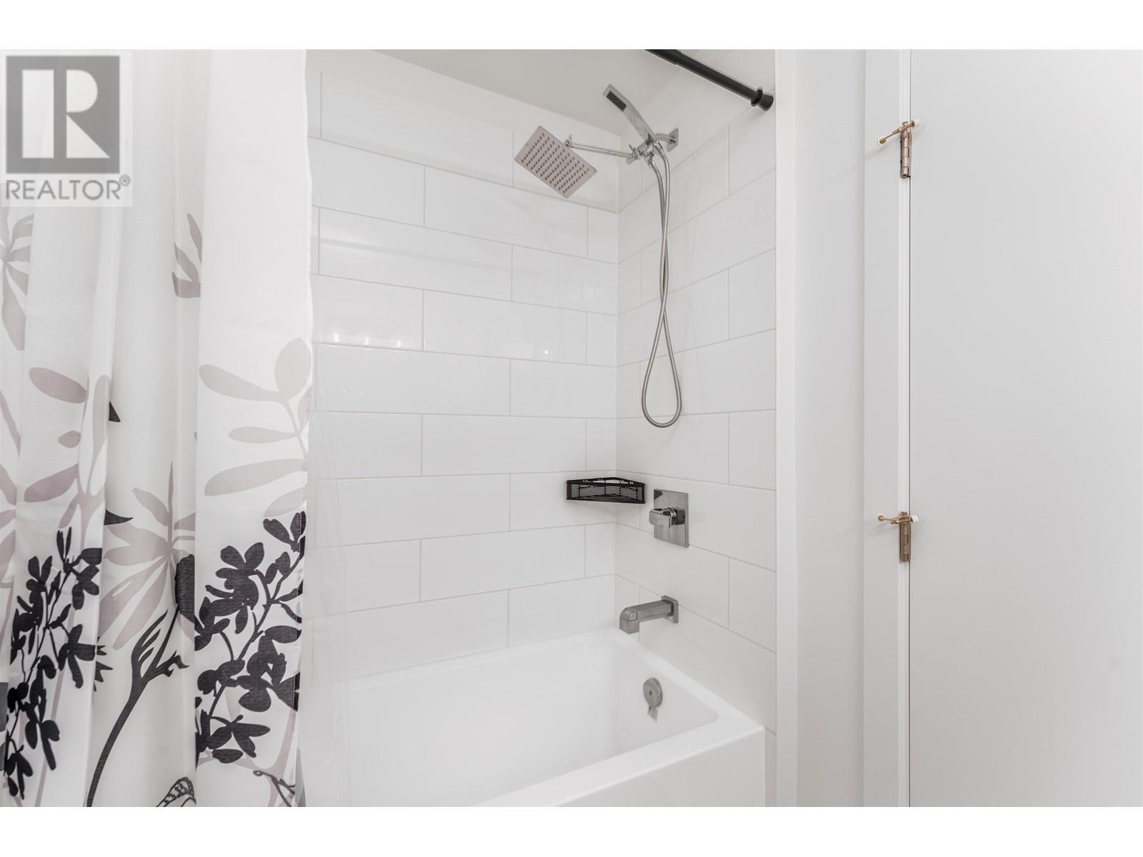 201 2331 Kelly Avenue, Port Coquitlam, British Columbia  V3C 1Y3 - Photo 24 - R2953627