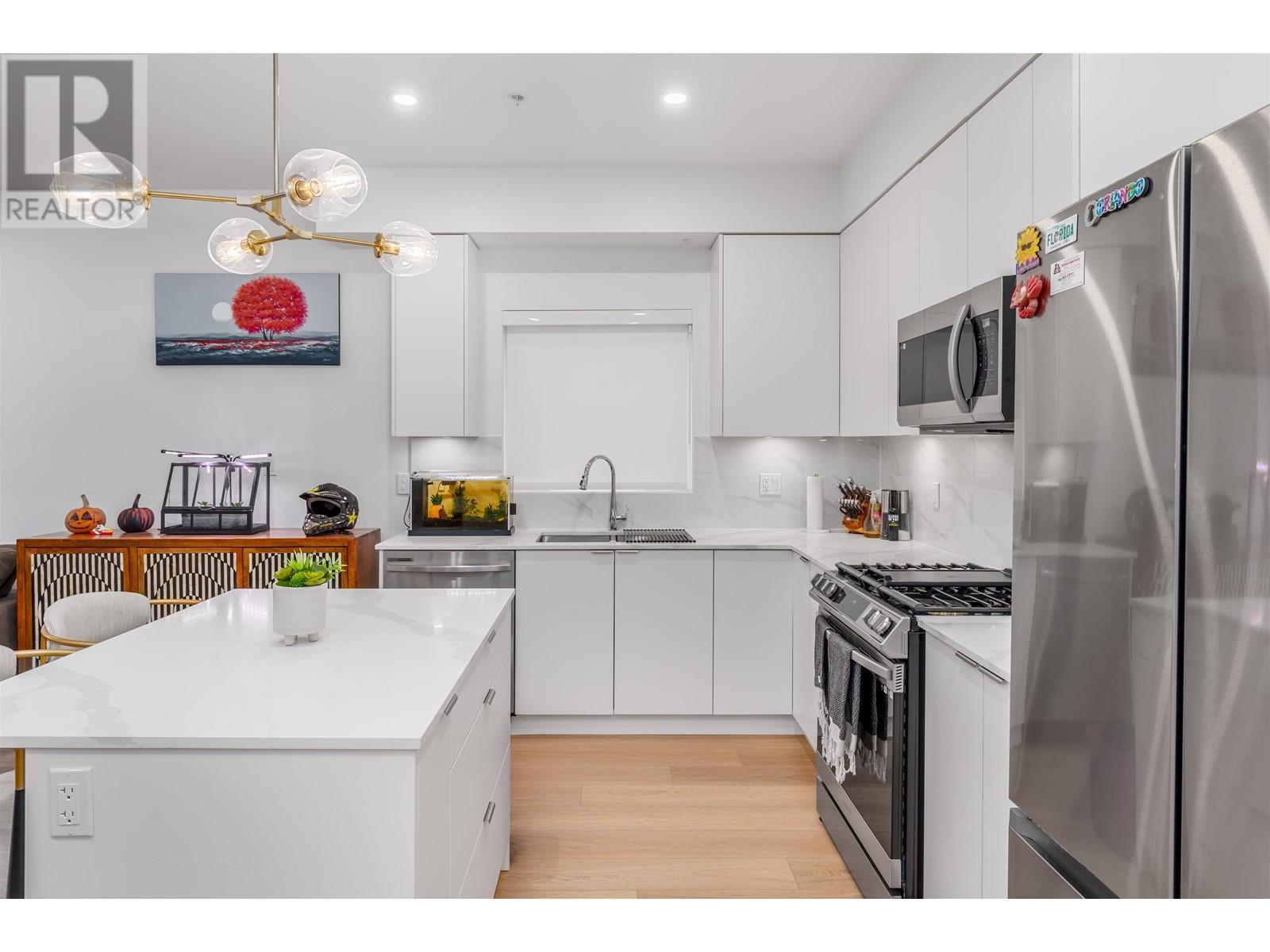 201 2331 Kelly Avenue, Port Coquitlam, British Columbia  V3C 1Y3 - Photo 6 - R2953627