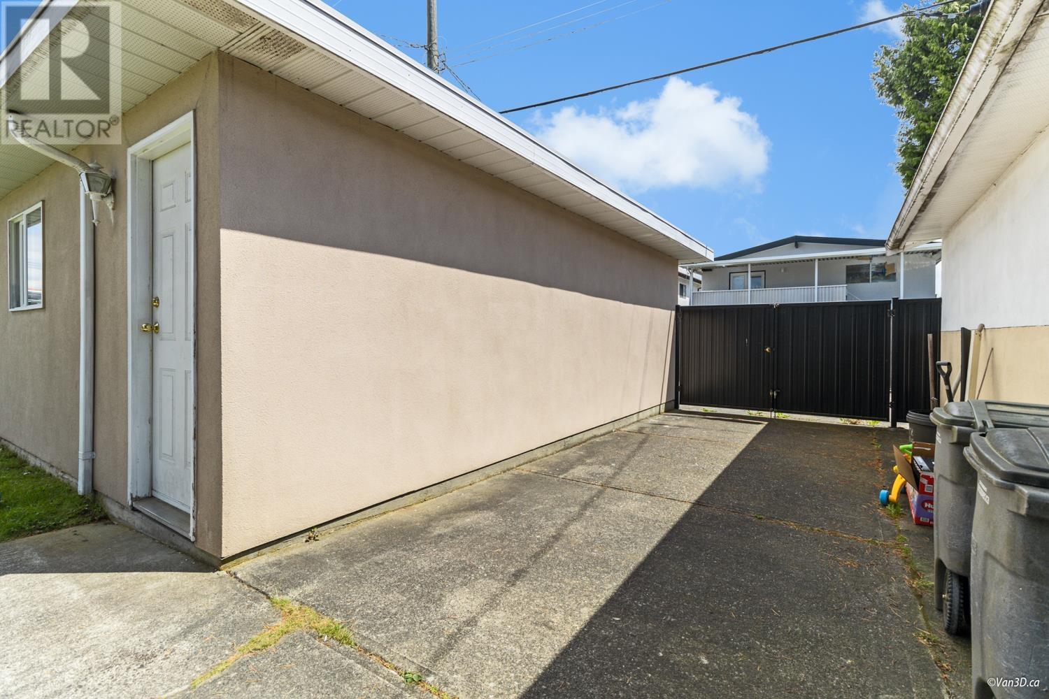 6408 Bruce Street, Vancouver, British Columbia  V5P 3M9 - Photo 37 - R2953566