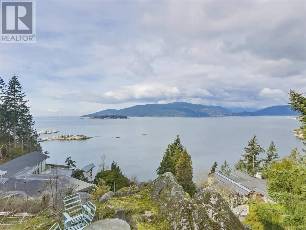 5122 Marine Drive, West Vancouver, British Columbia  V7W 2P7 - Photo 15 - R2953591