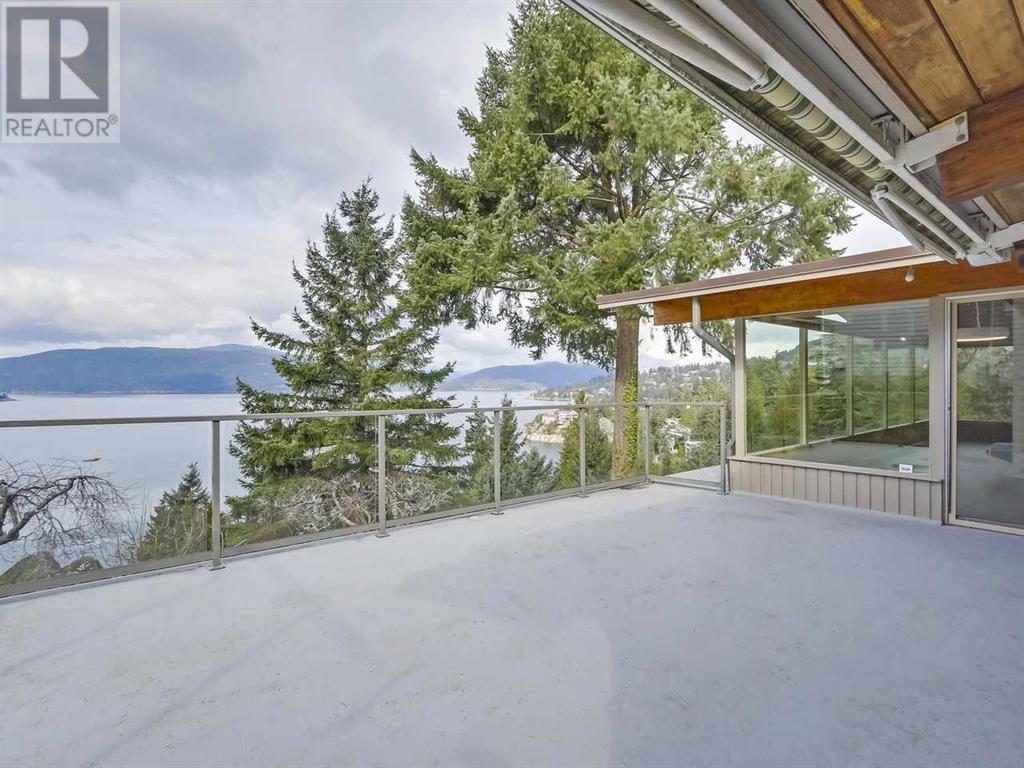5122 Marine Drive, West Vancouver, British Columbia  V7W 2P7 - Photo 9 - R2953591