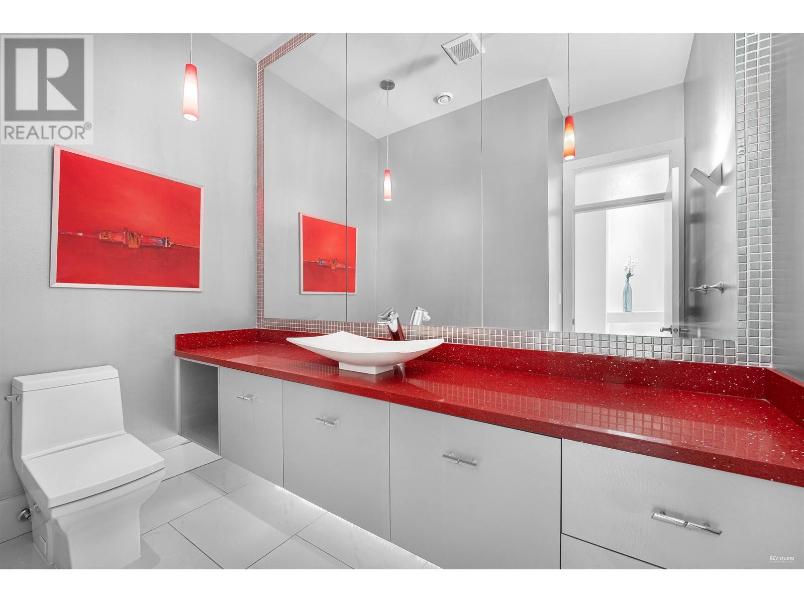 Listing Picture 17 of 24 : 6760 COLTSFOOT DRIVE, Richmond / 烈治文 - 魯藝地產 Yvonne Lu Group - MLS Medallion Club Member