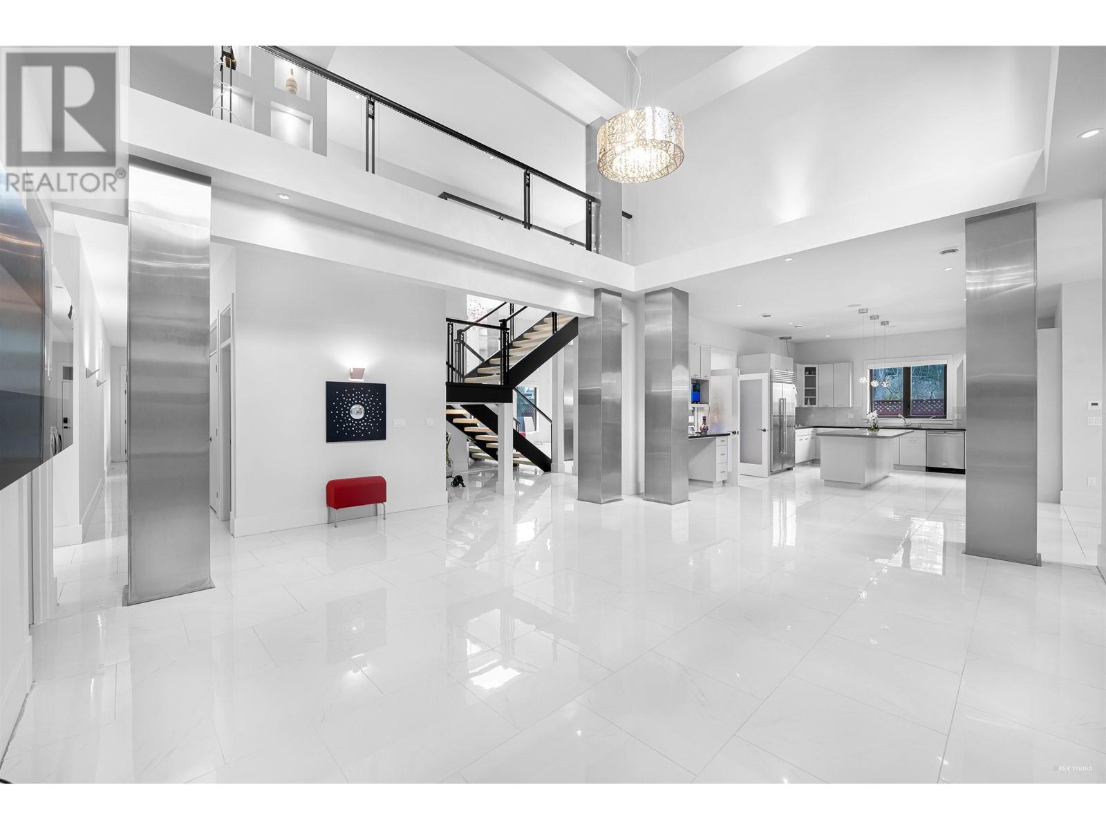 Listing Picture 14 of 24 : 6760 COLTSFOOT DRIVE, Richmond / 烈治文 - 魯藝地產 Yvonne Lu Group - MLS Medallion Club Member