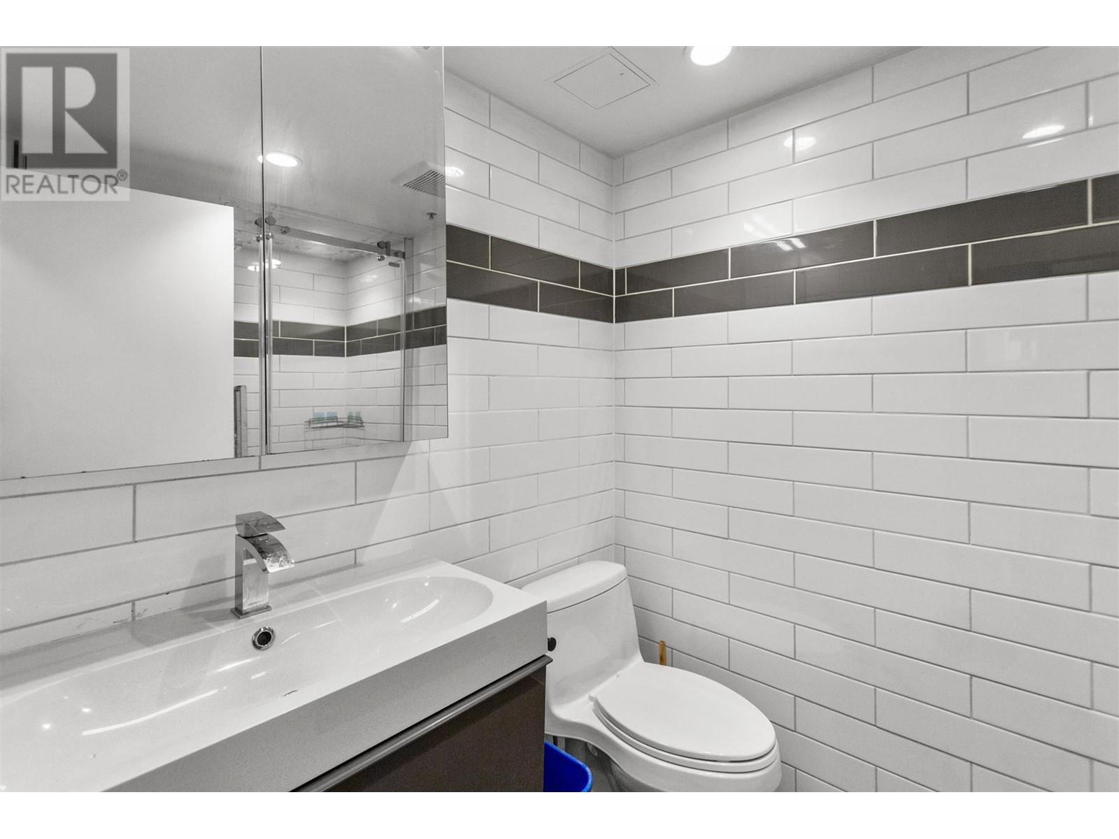 602 2468 E Broadway, Vancouver, British Columbia  V5M 4V1 - Photo 12 - R2952336