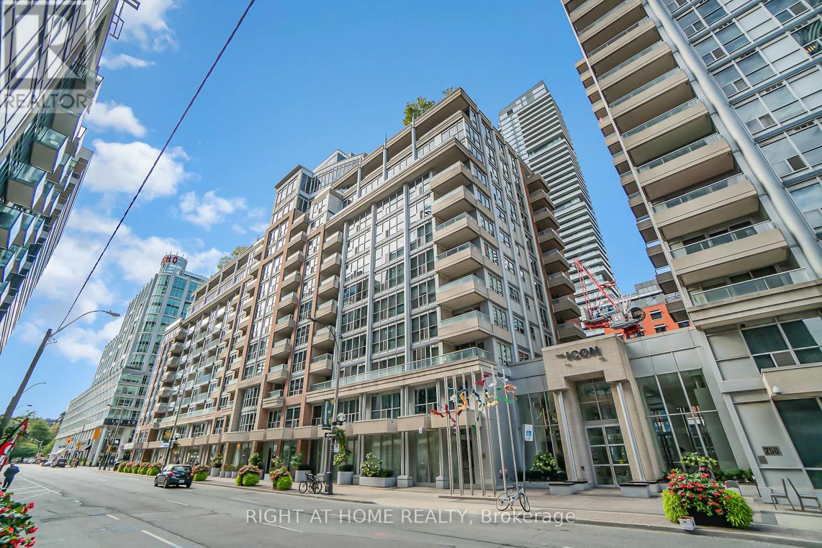 1537 - 250 Wellington Street W, Toronto, Ontario  M5V 3P6 - Photo 17 - C11912043