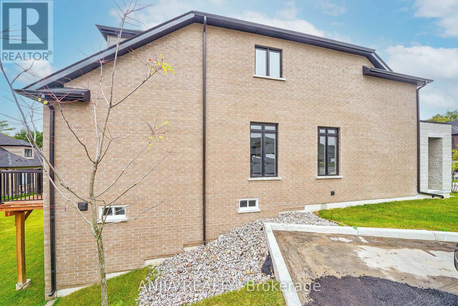 2 Lois Torrance Trail, Uxbridge, Ontario  L9P 0R9 - Photo 40 - N11912022