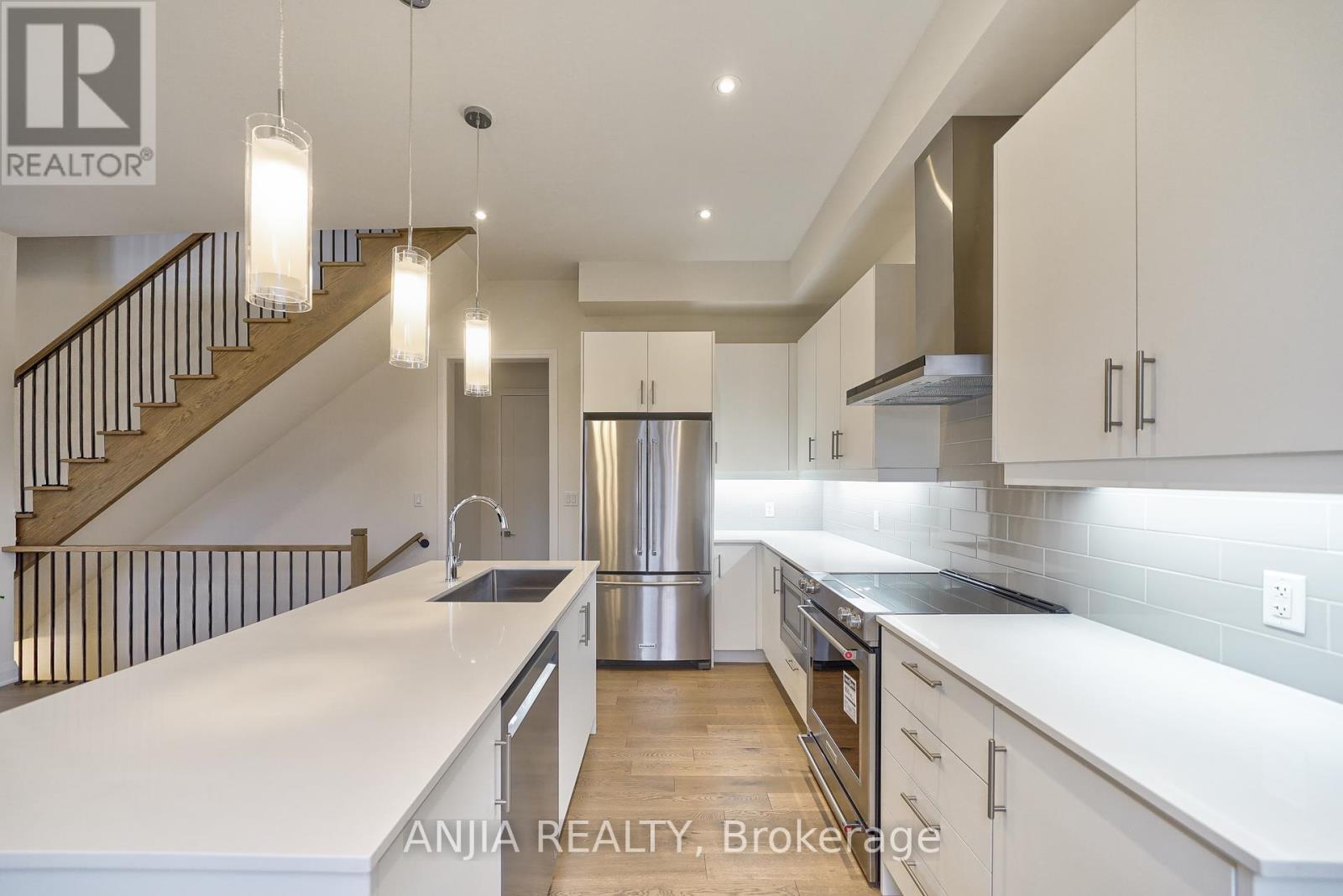 2 Lois Torrance Trail, Uxbridge, Ontario  L9P 0R9 - Photo 7 - N11912022