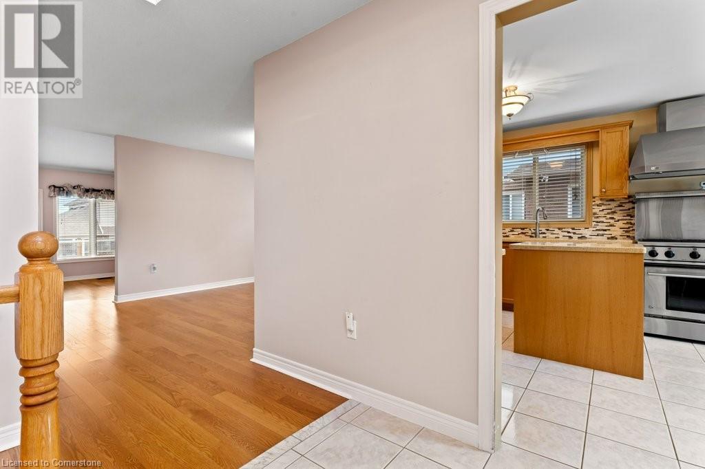 107 Dorchester Drive, Grimsby, Ontario  L3M 5H5 - Photo 6 - 40681218