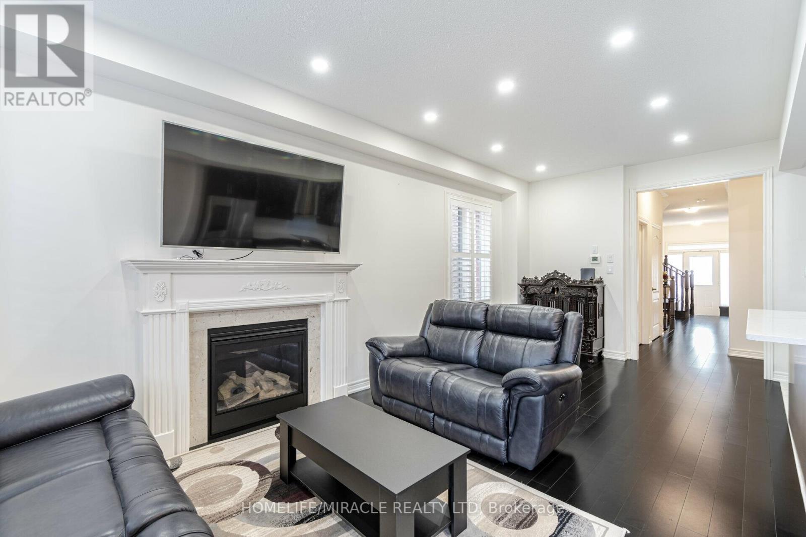 88 Humphery Street, Hamilton (Waterdown), Ontario  L6B 0T6 - Photo 7 - X11912017