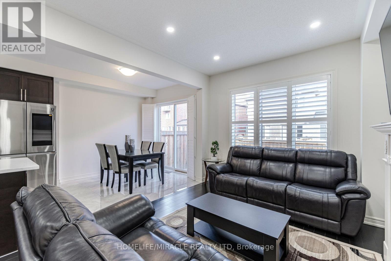 88 Humphery Street, Hamilton (Waterdown), Ontario  L6B 0T6 - Photo 8 - X11912017