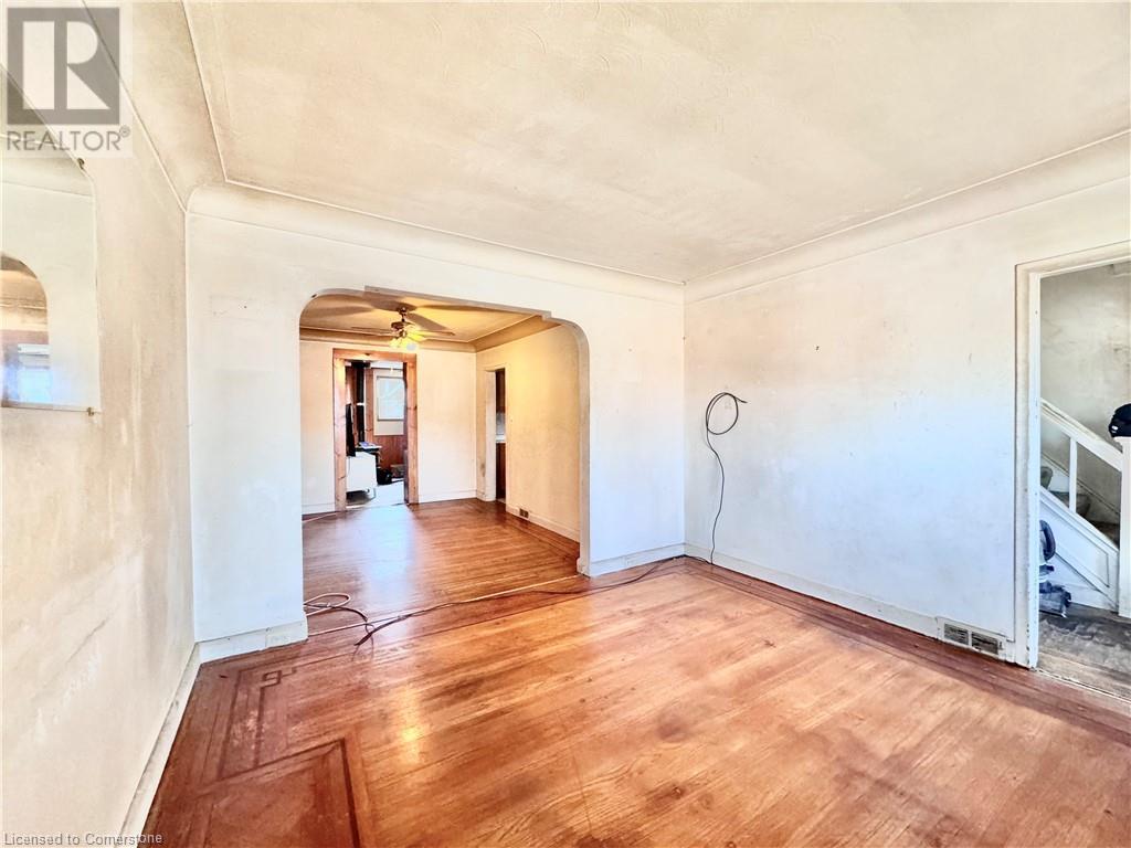 20 Crosthwaite Street N, Hamilton, Ontario  L8H 4T9 - Photo 6 - 40686526