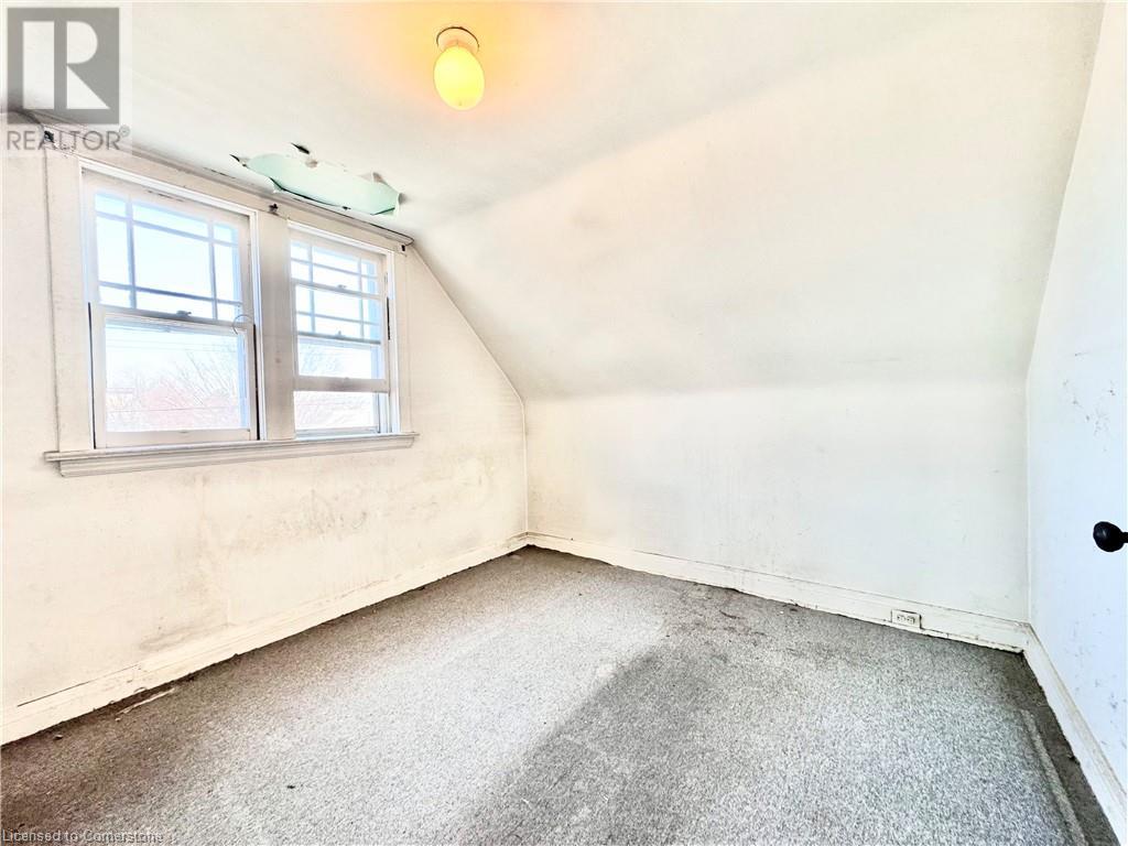 20 Crosthwaite Street N, Hamilton, Ontario  L8H 4T9 - Photo 15 - 40686526