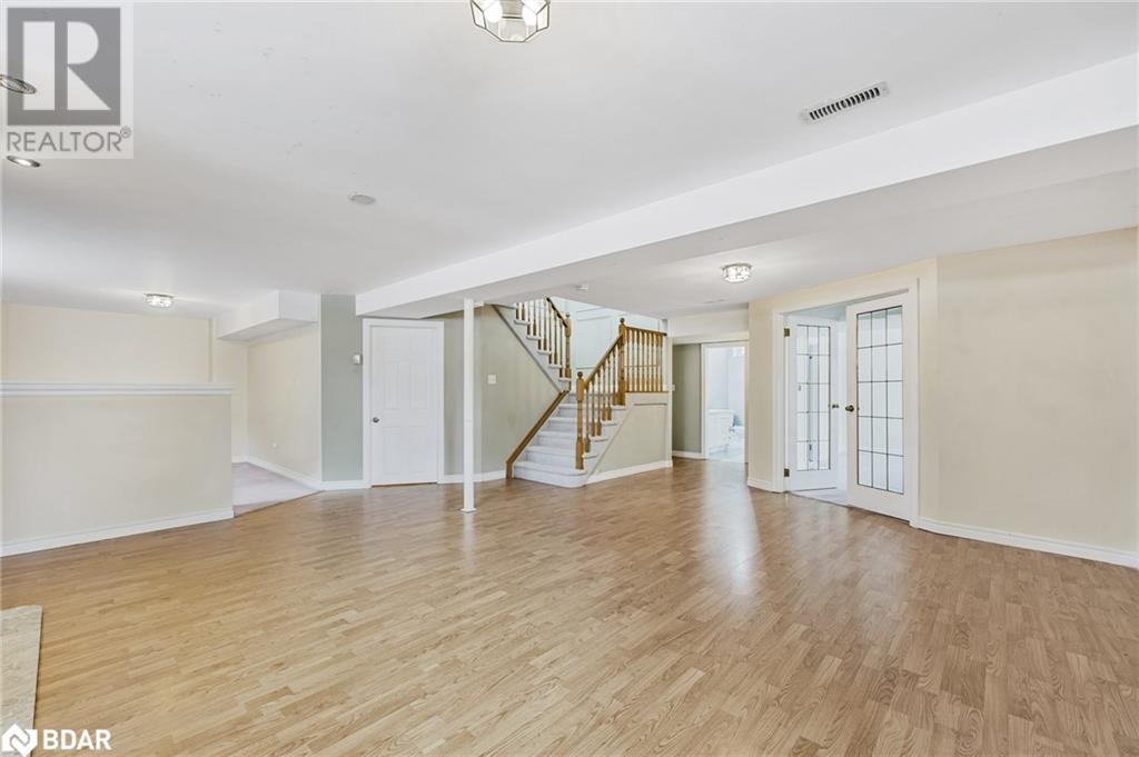 35 Bayshore Boulevard, Barrie, Ontario  L4N 9R5 - Photo 14 - 40688016