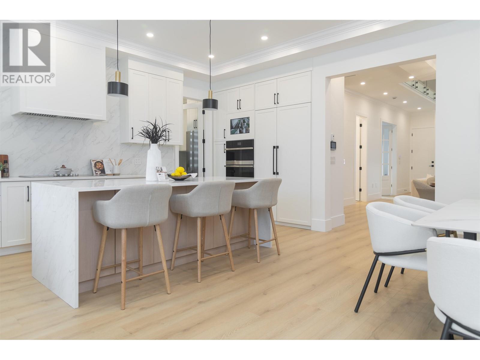 Listing Picture 14 of 40 : 7440 LANGTON ROAD, Richmond / 烈治文 - 魯藝地產 Yvonne Lu Group - MLS Medallion Club Member