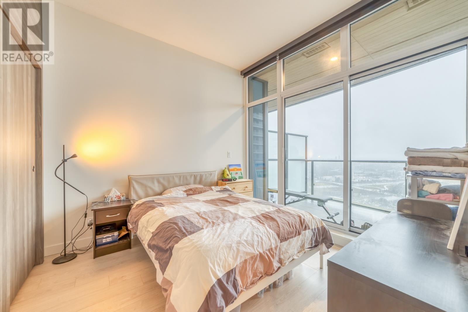 Listing Picture 11 of 21 : 4403 4890 LOUGHEED HIGHWAY, Burnaby / 本拿比 - 魯藝地產 Yvonne Lu Group - MLS Medallion Club Member