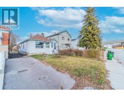 18 GLASGOW AVENUE, toronto (clairlea-birchmount), Ontario