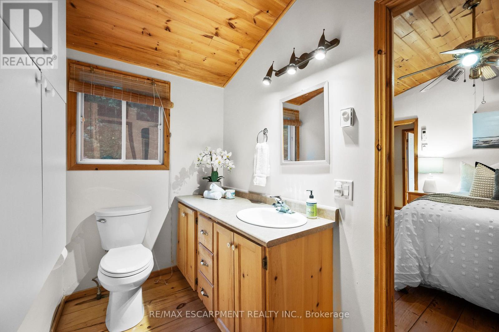 1076 Thanksgiving Rock Way, Gravenhurst (Morrison), Ontario  L0K 2B0 - Photo 21 - X11912111