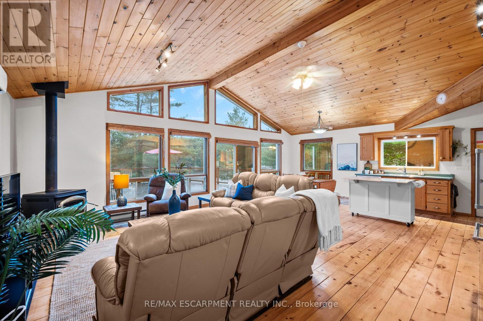 1076 Thanksgiving Rock Way, Gravenhurst (Morrison), Ontario  L0K 2B0 - Photo 5 - X11912111