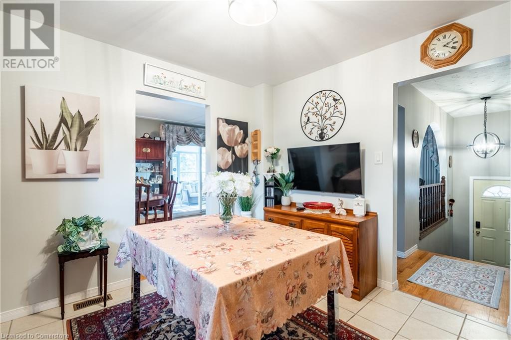 25 Blanche Court, Hamilton, Ontario  L8K 5P4 - Photo 10 - 40688036