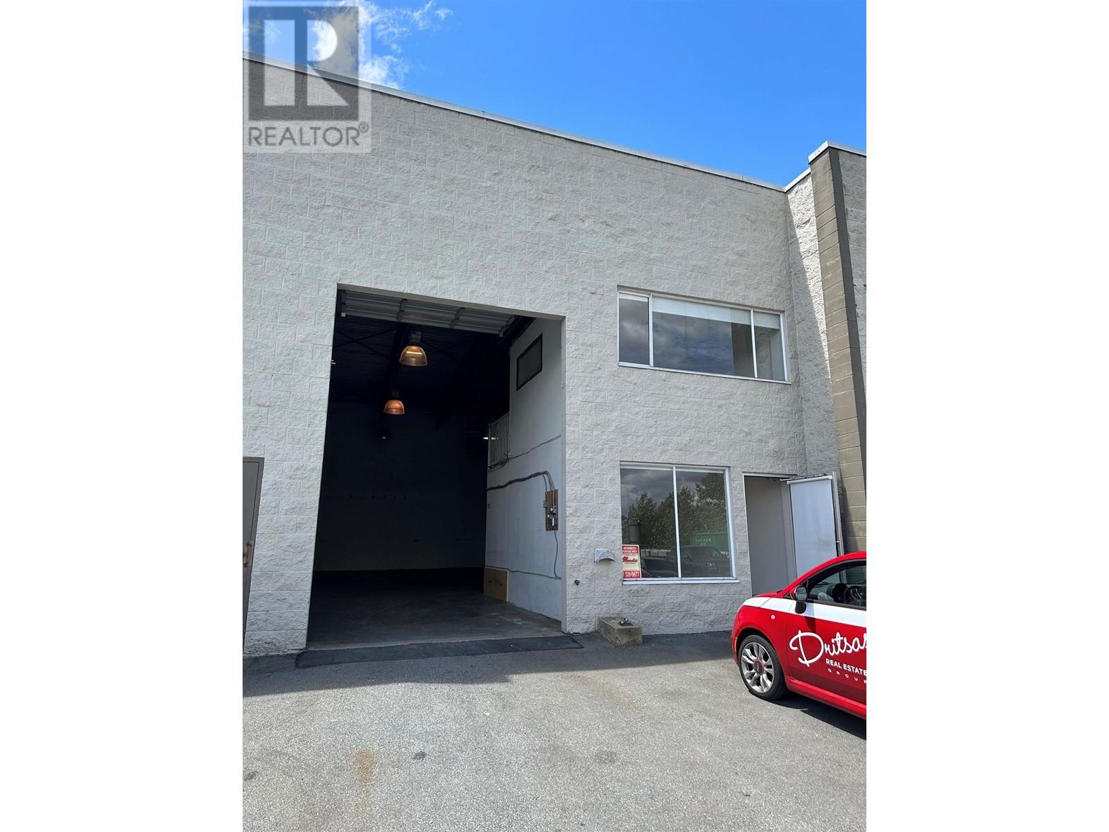 Listing Picture 2 of 16 : 111 4713 BYRNE ROAD, Burnaby / 本拿比 - 魯藝地產 Yvonne Lu Group - MLS Medallion Club Member