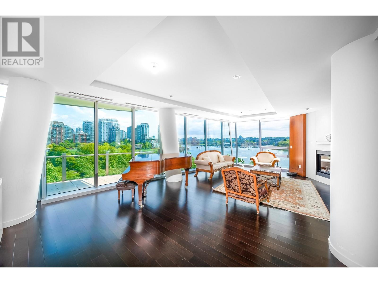 Listing Picture 3 of 34 : 702 1560 HOMER MEWS, Vancouver / 溫哥華 - 魯藝地產 Yvonne Lu Group - MLS Medallion Club Member