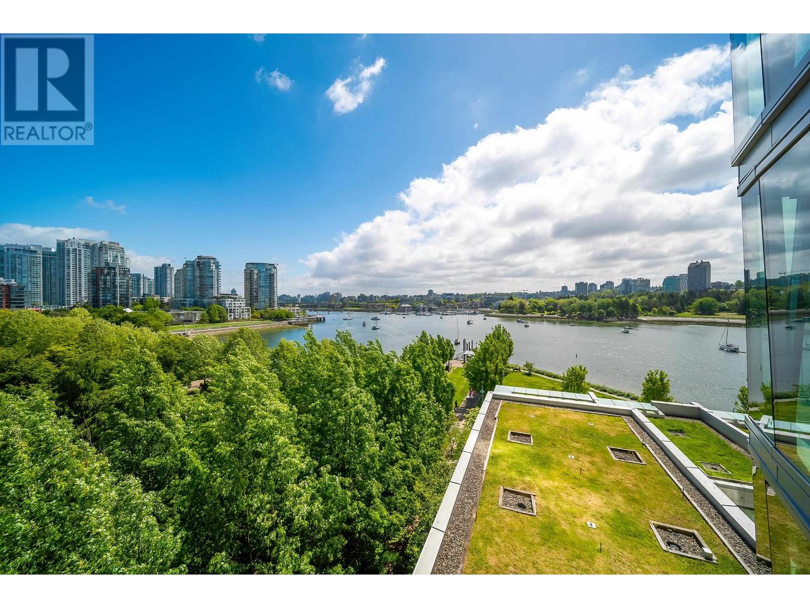 Listing Picture 22 of 34 : 702 1560 HOMER MEWS, Vancouver / 溫哥華 - 魯藝地產 Yvonne Lu Group - MLS Medallion Club Member