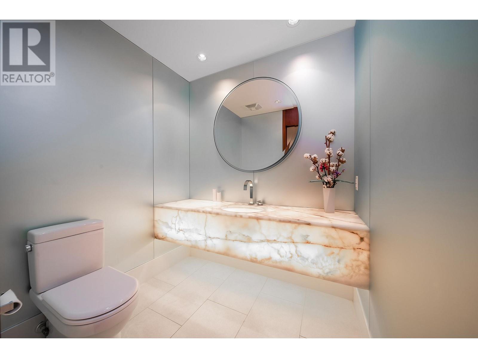 Listing Picture 13 of 34 : 702 1560 HOMER MEWS, Vancouver / 溫哥華 - 魯藝地產 Yvonne Lu Group - MLS Medallion Club Member