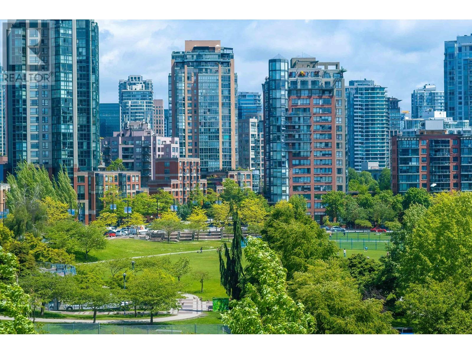 Listing Picture 21 of 34 : 702 1560 HOMER MEWS, Vancouver / 溫哥華 - 魯藝地產 Yvonne Lu Group - MLS Medallion Club Member